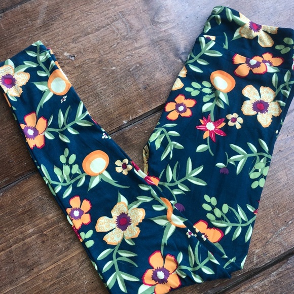 LuLaRoe Pants - NWOT LulaRoe Floral Leggings